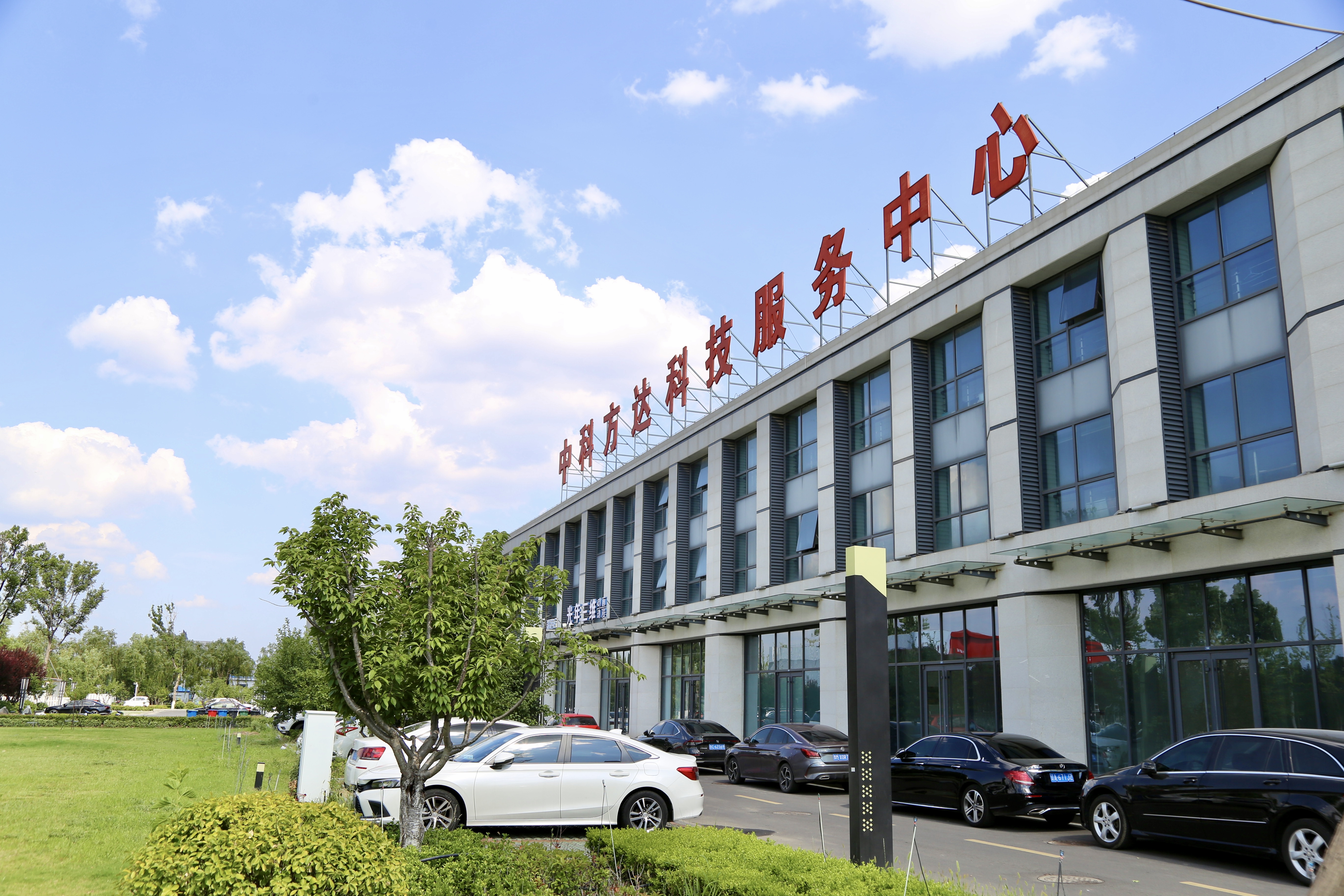 淄博别墅出售指南：淄博改善买房怎么选合适的联排别墅？