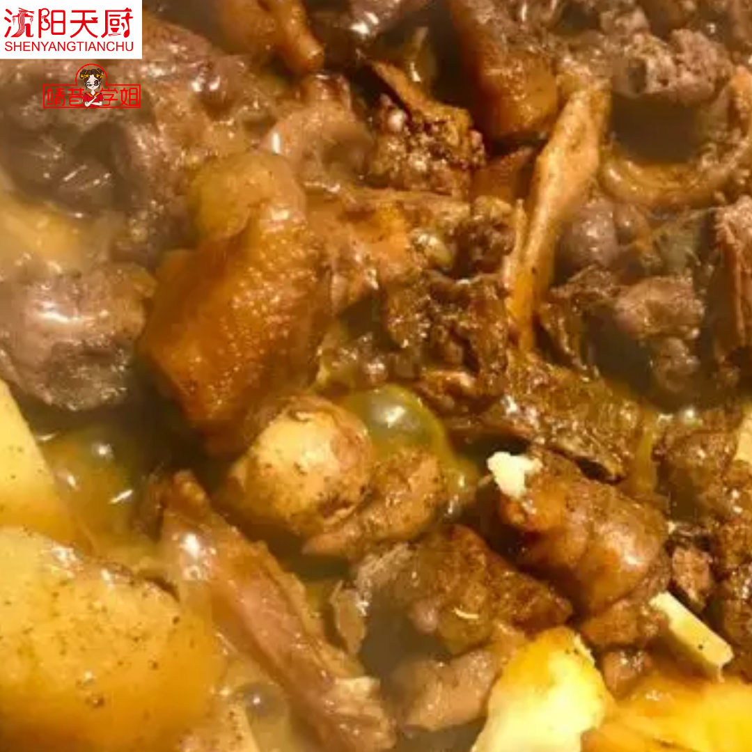 2026年东北特色餐饮赛道热度持续走高，其中铁锅炖凭借受众广、操作简单、毛利空间可观的优势，成了不少餐饮新手入行的首选，...